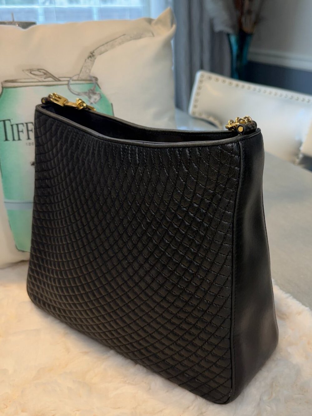 Bally Black Woven Leather Shoulder Bag Gold Hardware Authenticated - Picture 2 of 13